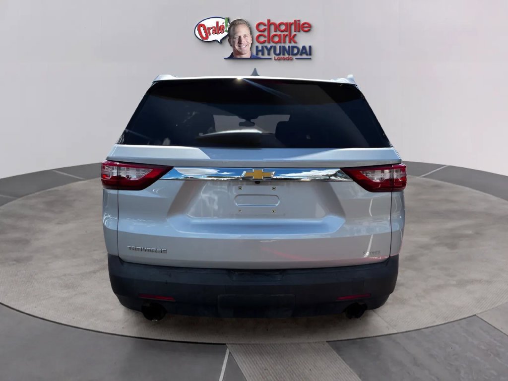 Used 2019 Chevrolet Traverse LS FWD image 4