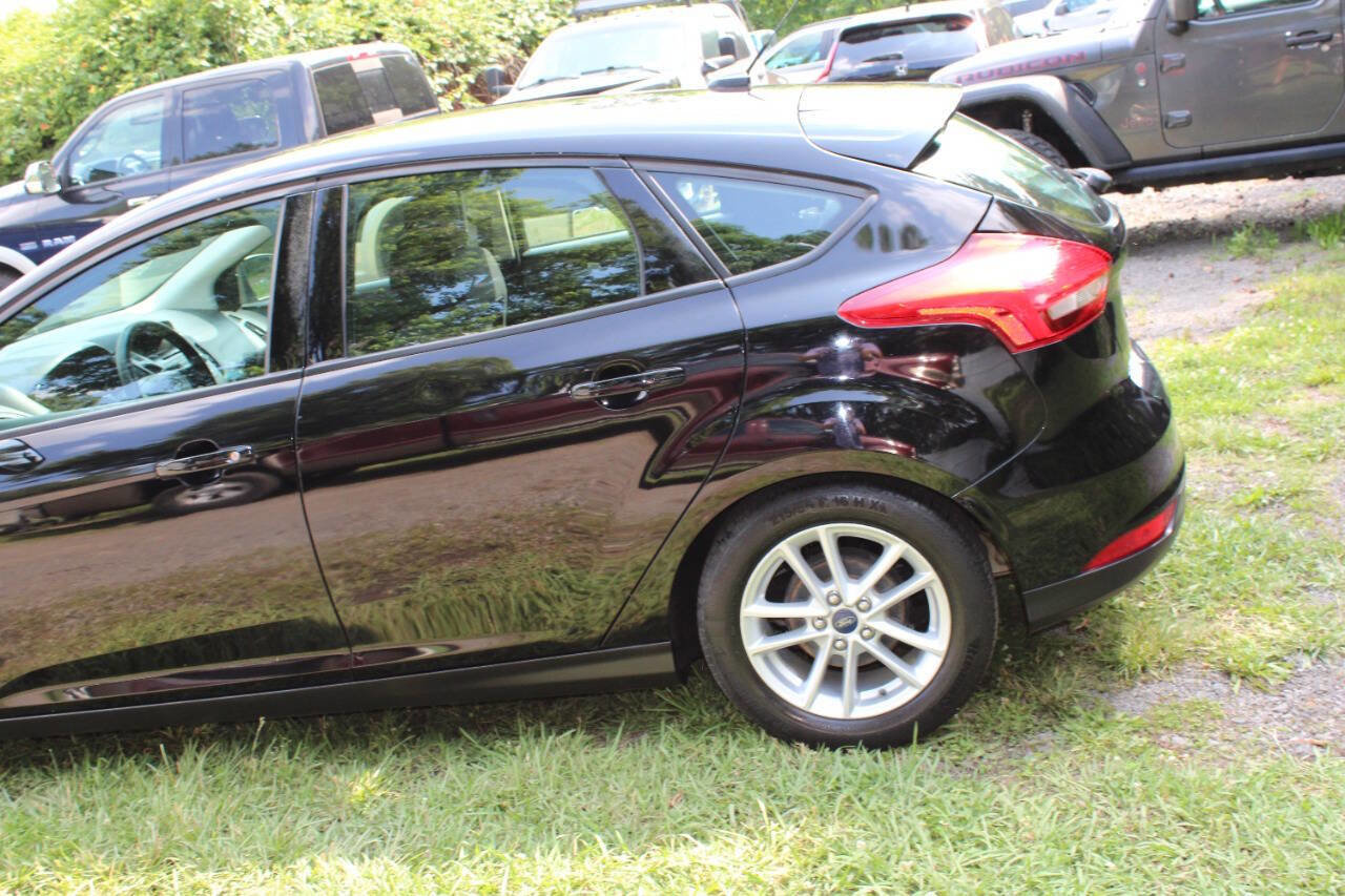 Used 2016 Ford Focus SE image 10