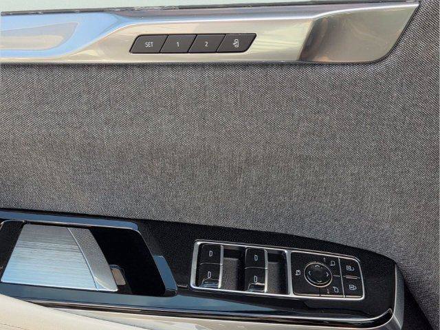 Certified 2025 Cadillac Escalade ESV Sport Platinum AWD/4WD image 25