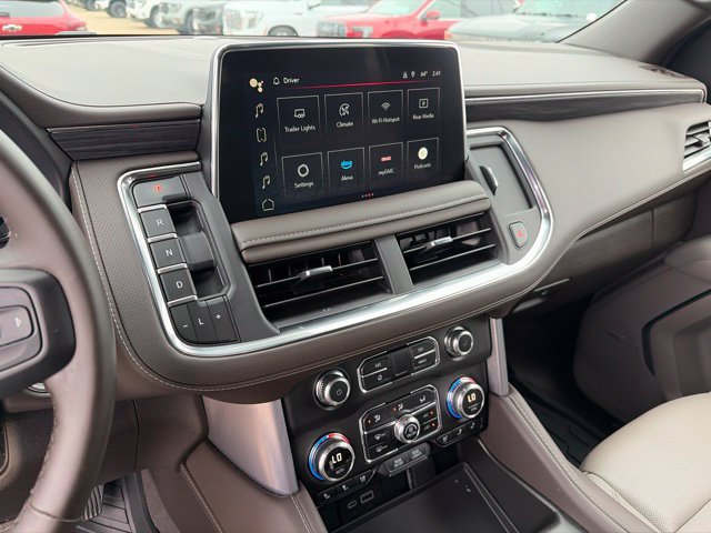 Used 2024 GMC Yukon XL SLT w/ SLT Luxury Package AWD/4WD image 24