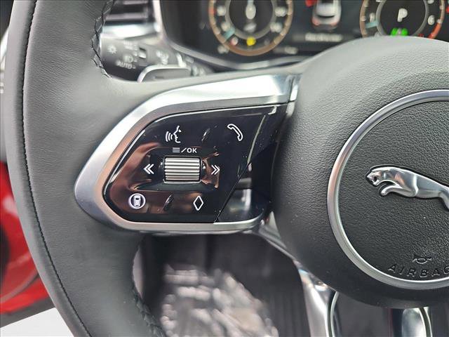 New 2026 Jaguar F-PACE R-Dynamic S image 18