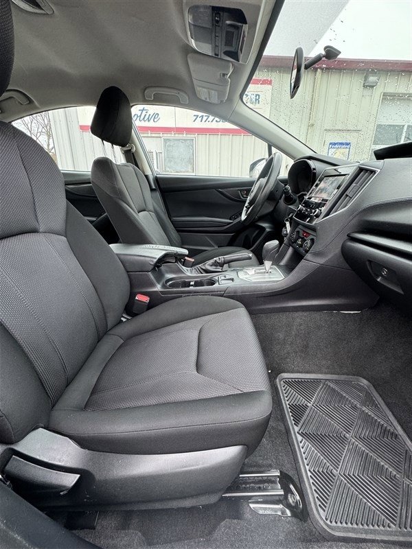 Used 2017 Subaru Impreza 2.0i image 14