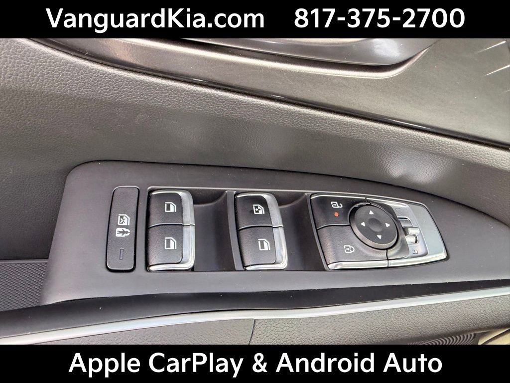 Certified 2025 Kia Sorento S image 15