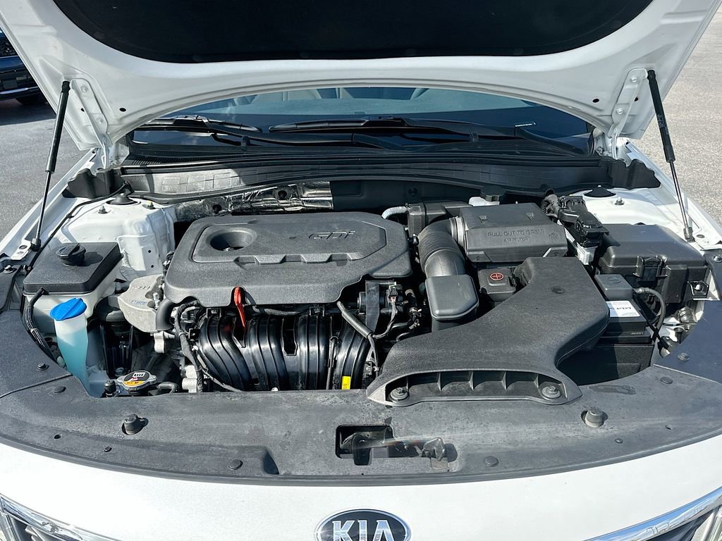Used 2020 Kia Optima LX image 25