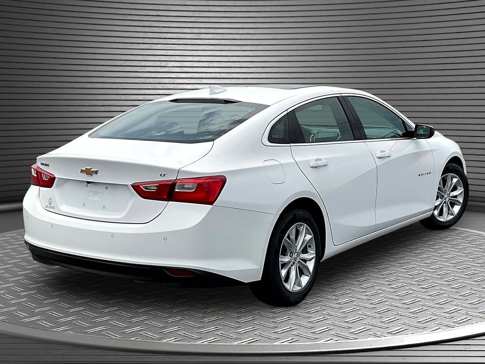 Used 2024 Chevrolet Malibu LT FWD image 7