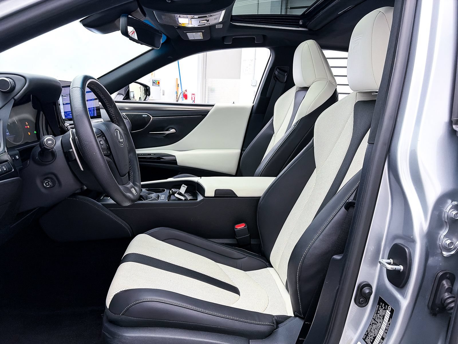 Used 2024 Lexus ES 300h F Sport FWD image 24