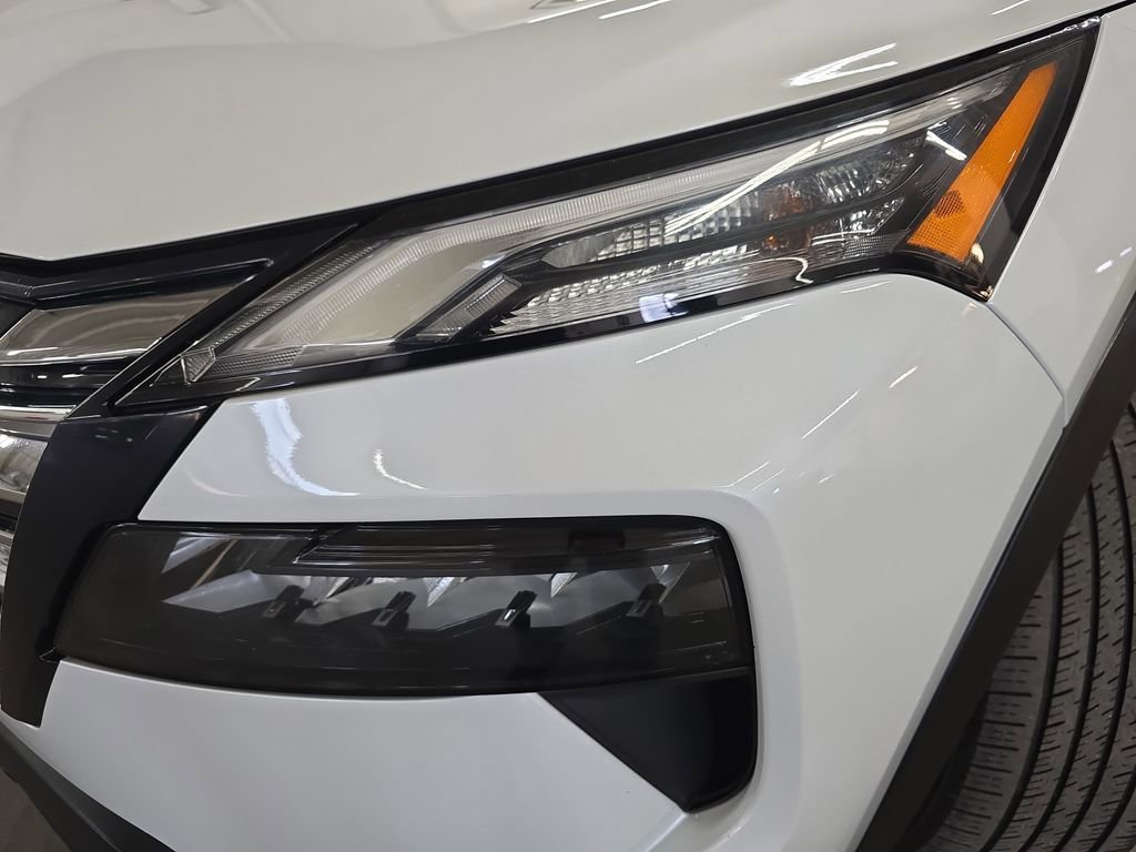 Used 2024 Nissan Rogue SV AWD/4WD image 31