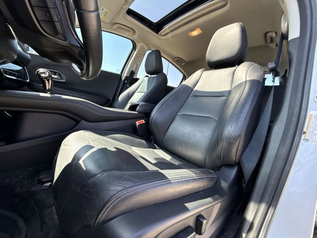 Used 2019 Honda HR-V Touring image 11