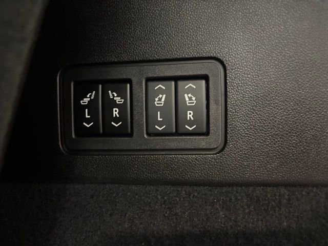 Used 2024 Cadillac XT6 Premium Luxury image 23