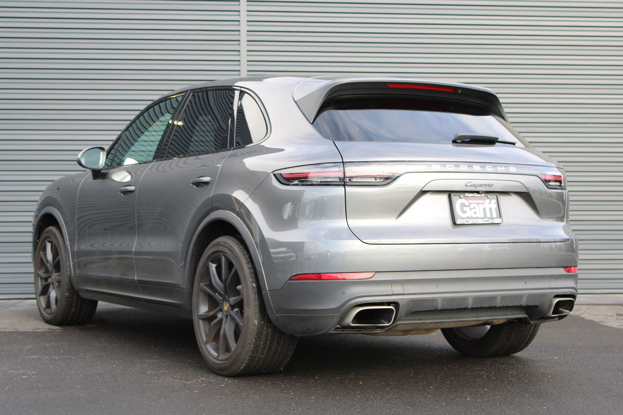 Certified 2022 Porsche Cayenne image 3