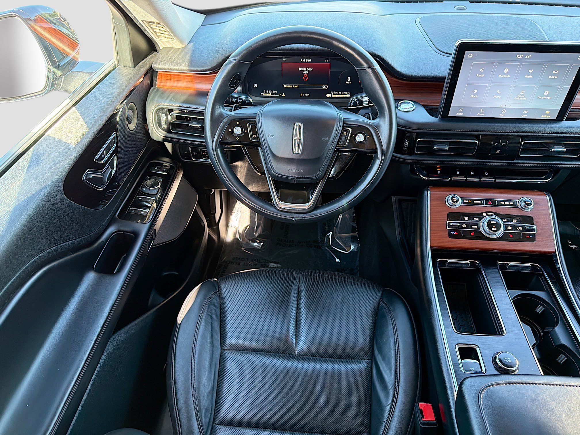 Used 2023 Lincoln Aviator Reserve AWD/4WD image 17