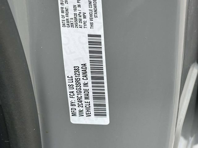 Used 2025 Chrysler Pacifica Limited FWD image 11