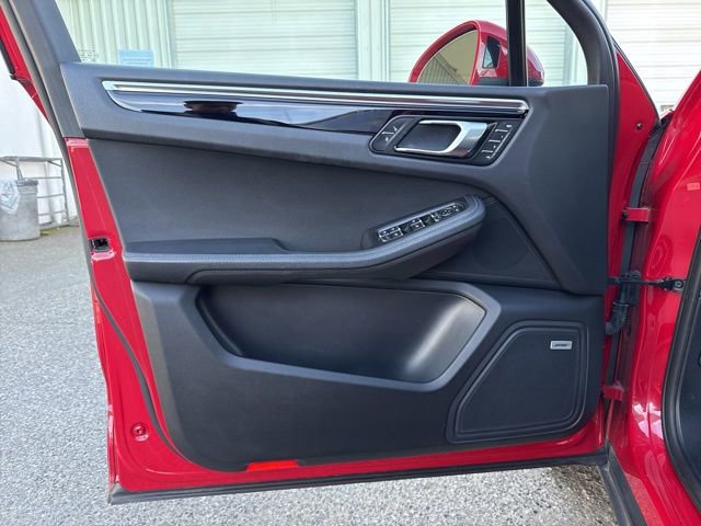 Used 2020 Porsche Macan image 27