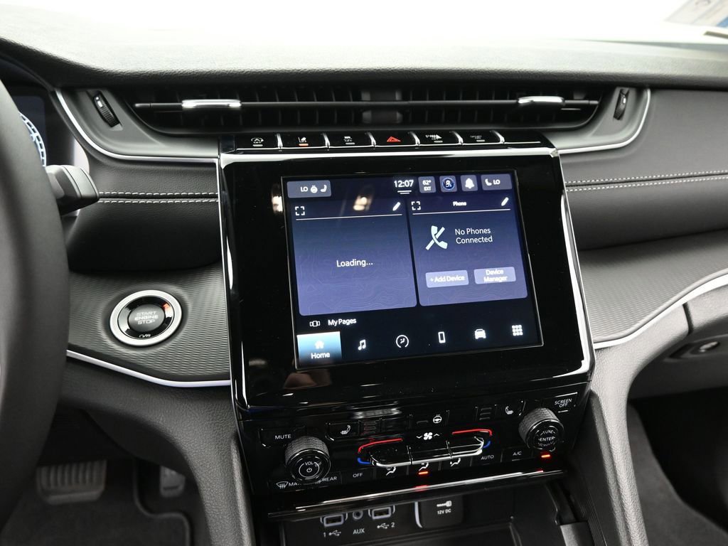 New 2025 Jeep Grand Cherokee L Laredo w/ Luxury Tech Group I image 36