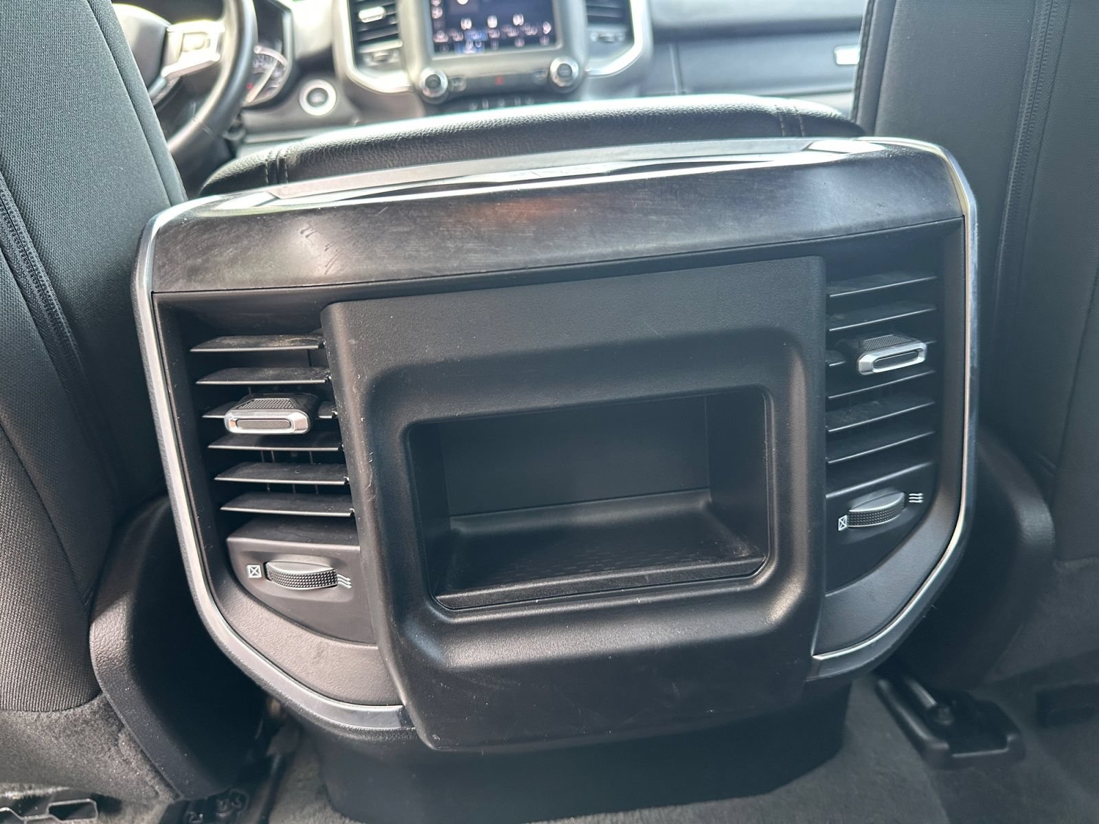 Used 2024 RAM 1500 Big Horn AWD/4WD image 35