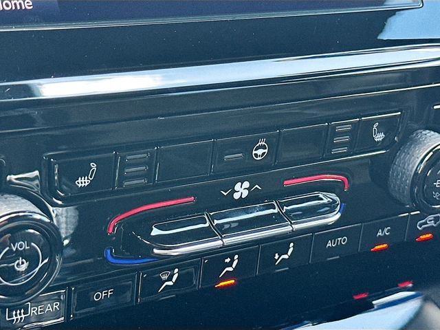 Used 2024 Jeep Grand Cherokee Altitude RWD image 19