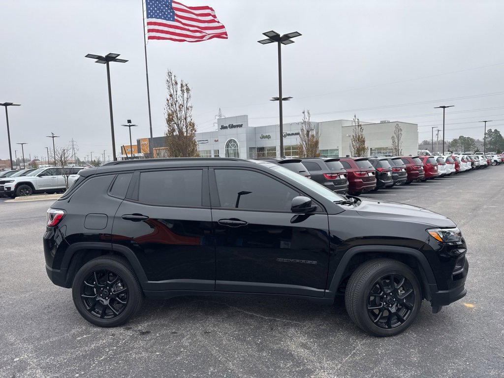 Used 2025 Jeep Compass Latitude w/ Altitude Special Edition