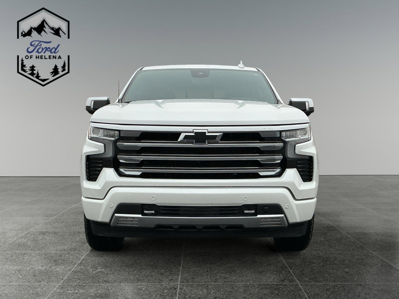 Used 2024 Chevrolet Silverado 1500 High Country w/ Technology Package AWD/4WD image 8
