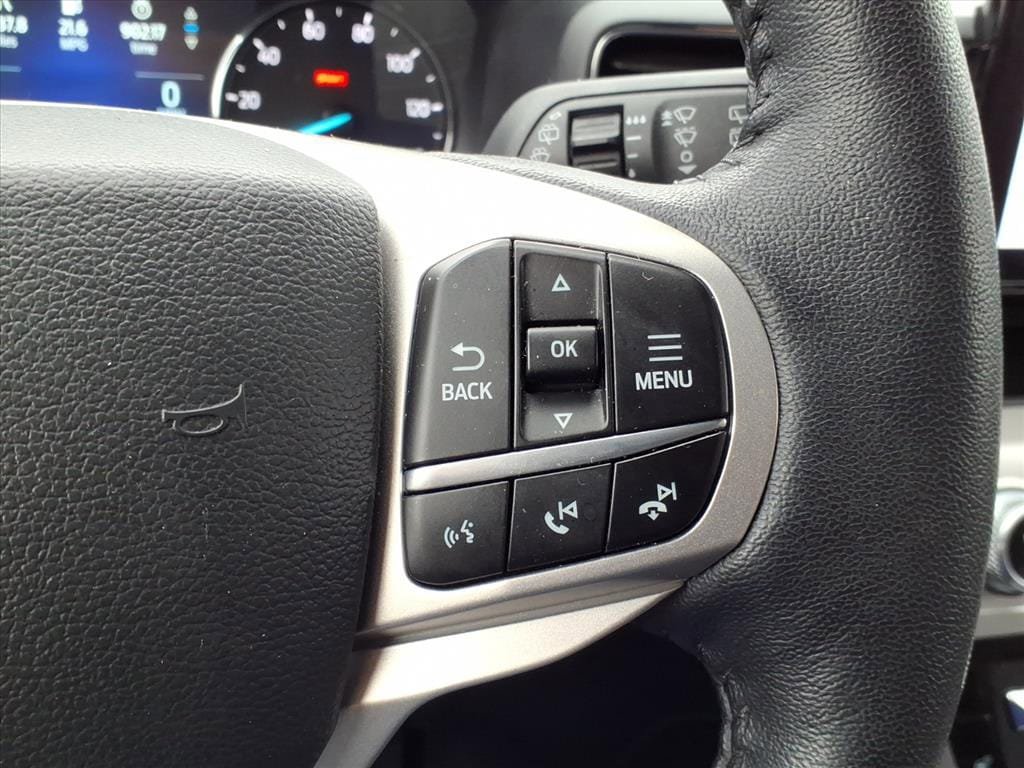 Certified 2022 Ford Explorer XLT w/ Equipment Group 202A image 27