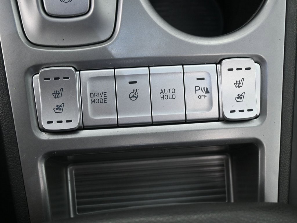 Used 2020 Hyundai Kona Ultimate w/ Cargo Package image 18