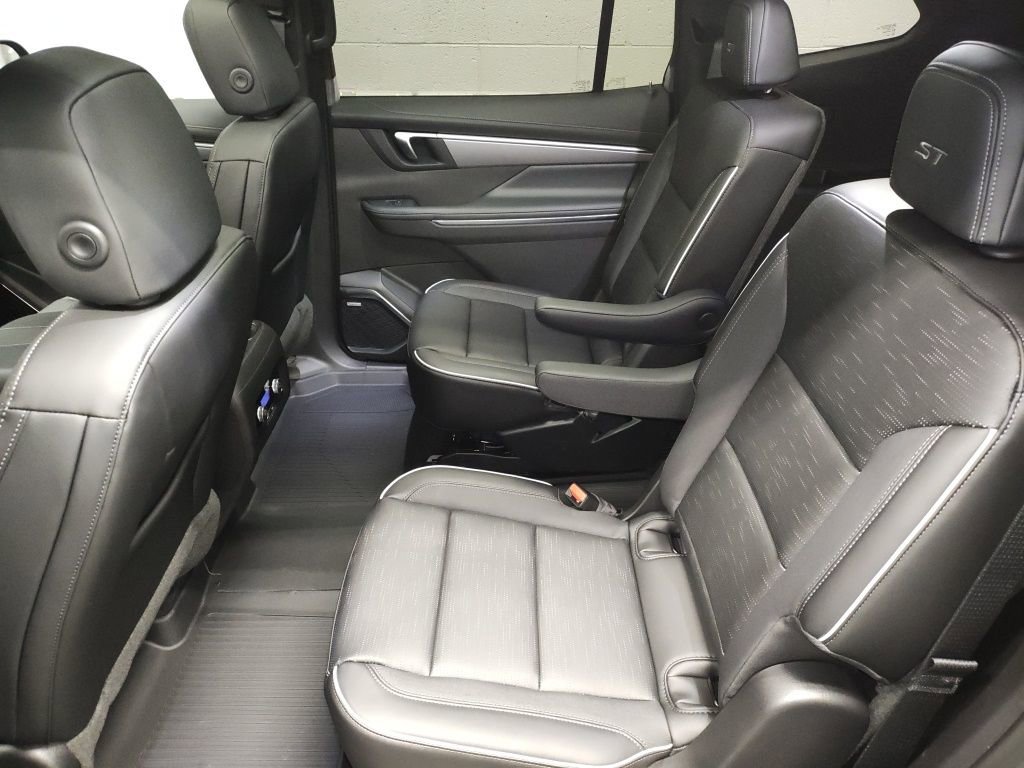 New 2026 Buick Enclave Sport Touring w/ Power Package image 28