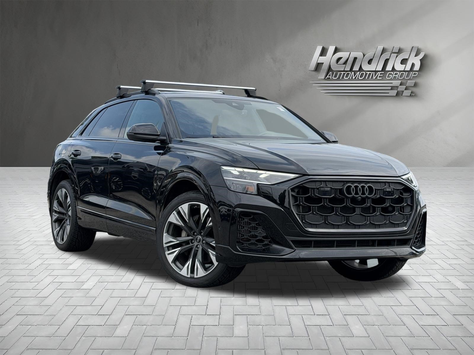 Used 2024 Audi Q8 Premium Plus AWD/4WD image 2
