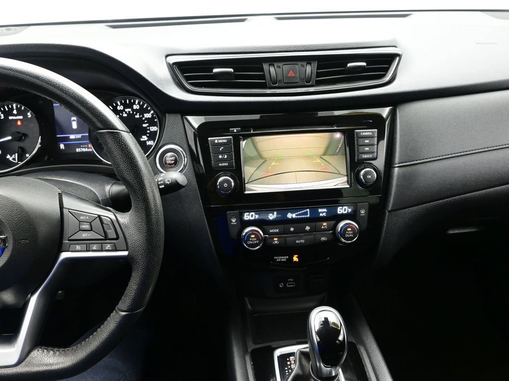 Used 2019 Nissan Rogue SV image 21
