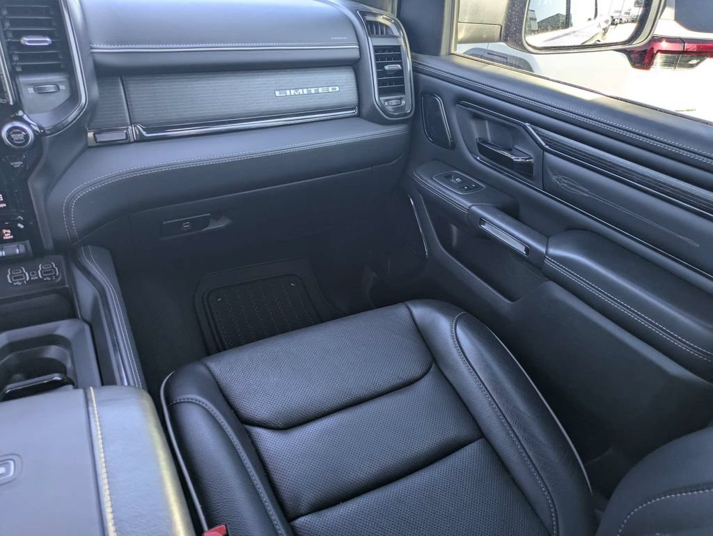 Used 2023 RAM 1500 Limited AWD/4WD image 17