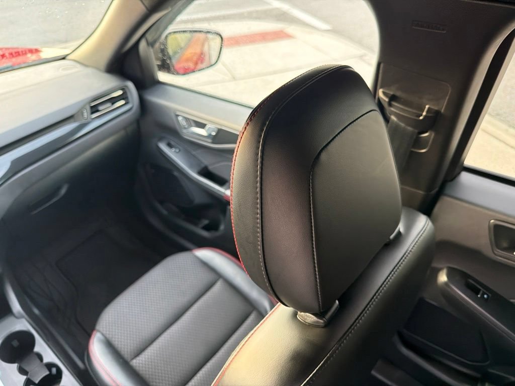 Used 2023 Ford Escape ST-Line w/ Tech Pack #1 FWD image 18
