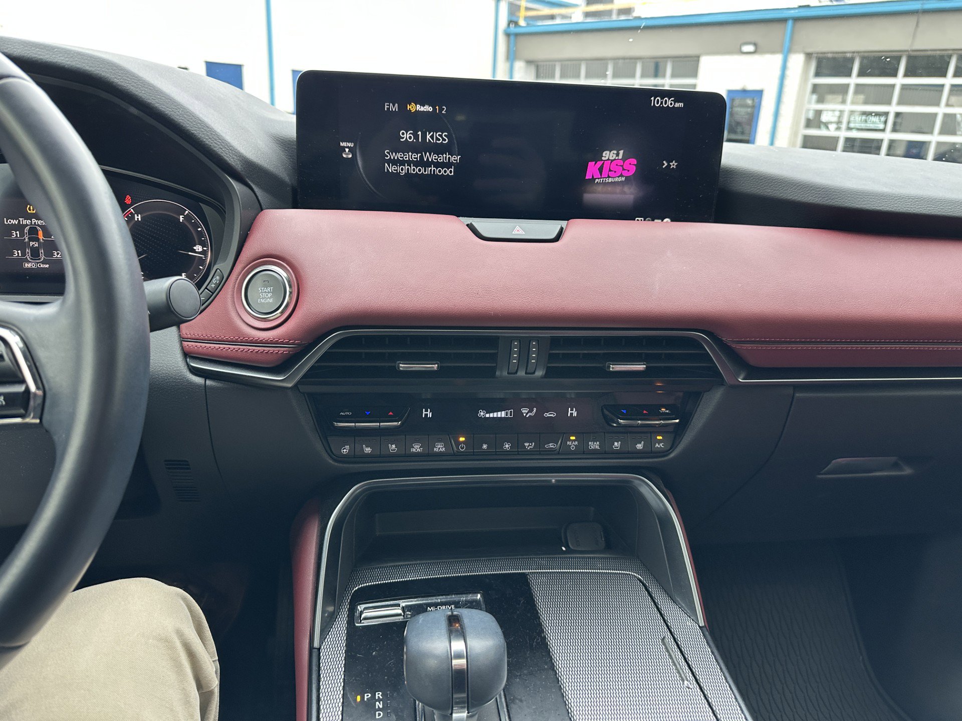 Used 2025 MAZDA CX-70 3.3 Turbo w/ Premium Plus Pkg image 12