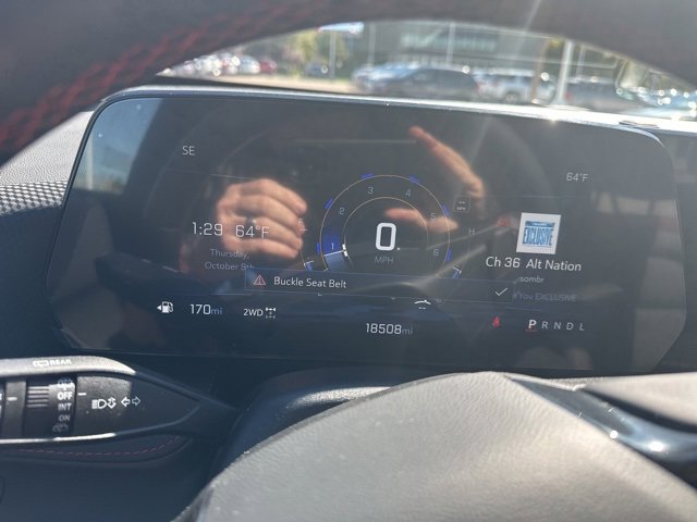 Certified 2025 Chevrolet Equinox RS w/ Safety and Technology Package image 18