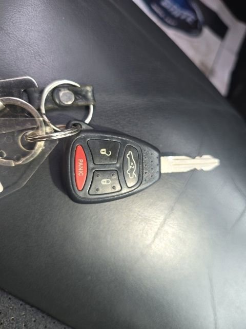 Used 2006 Chrysler 300 SRT8 w/ SRT Option Group II RWD image 26