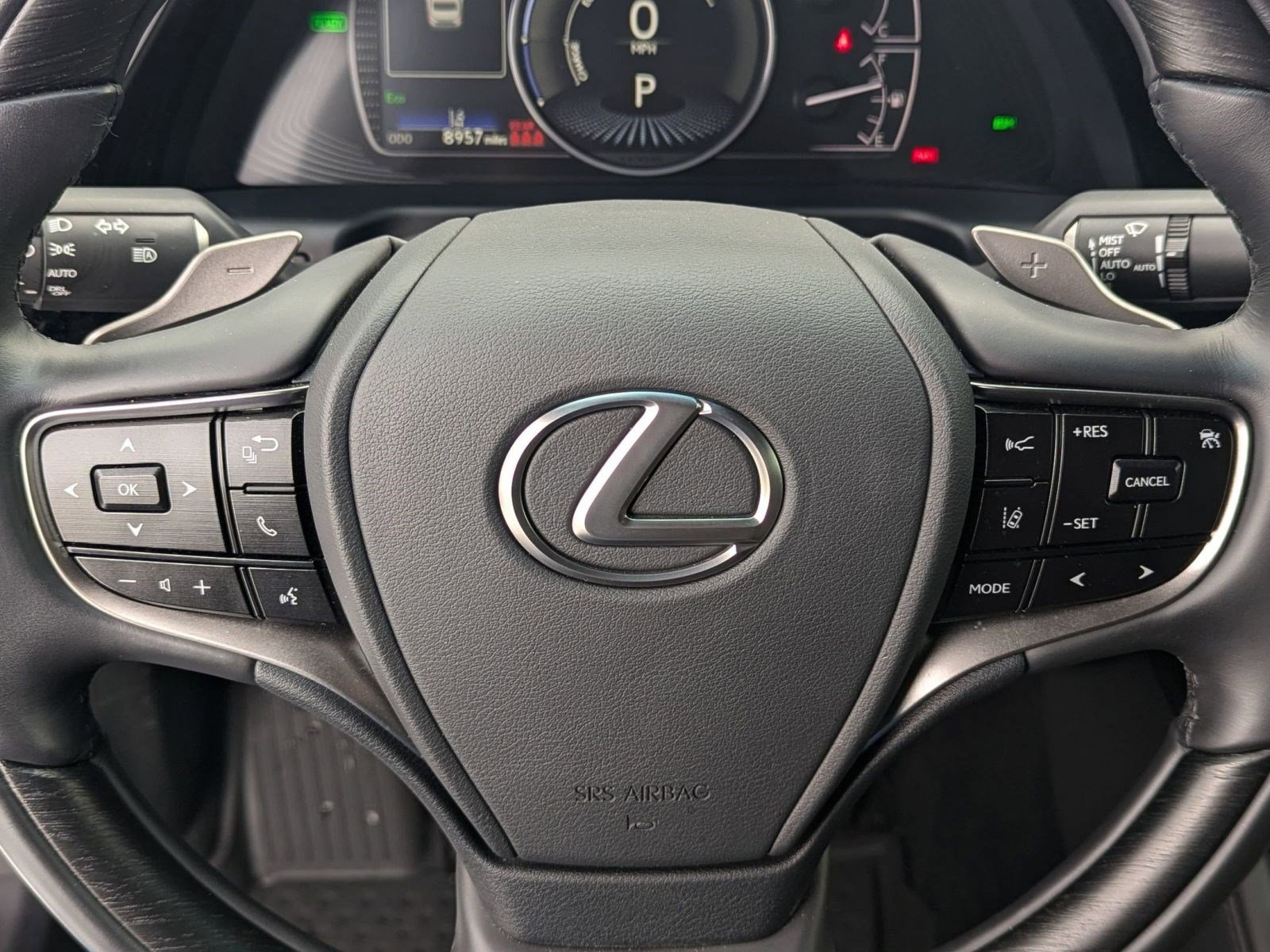 Certified 2025 Lexus ES 300h w/ Luxury Package image 15