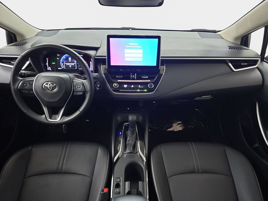 Used 2025 Toyota Corolla XLE FWD image 12