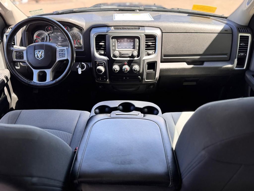 Used 2021 RAM 1500 Classic SLT w/ SLT Plus D￩cor Group AWD/4WD image 19