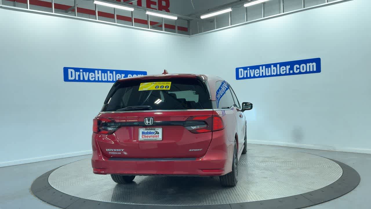 Used 2023 Honda Odyssey Sport image 2