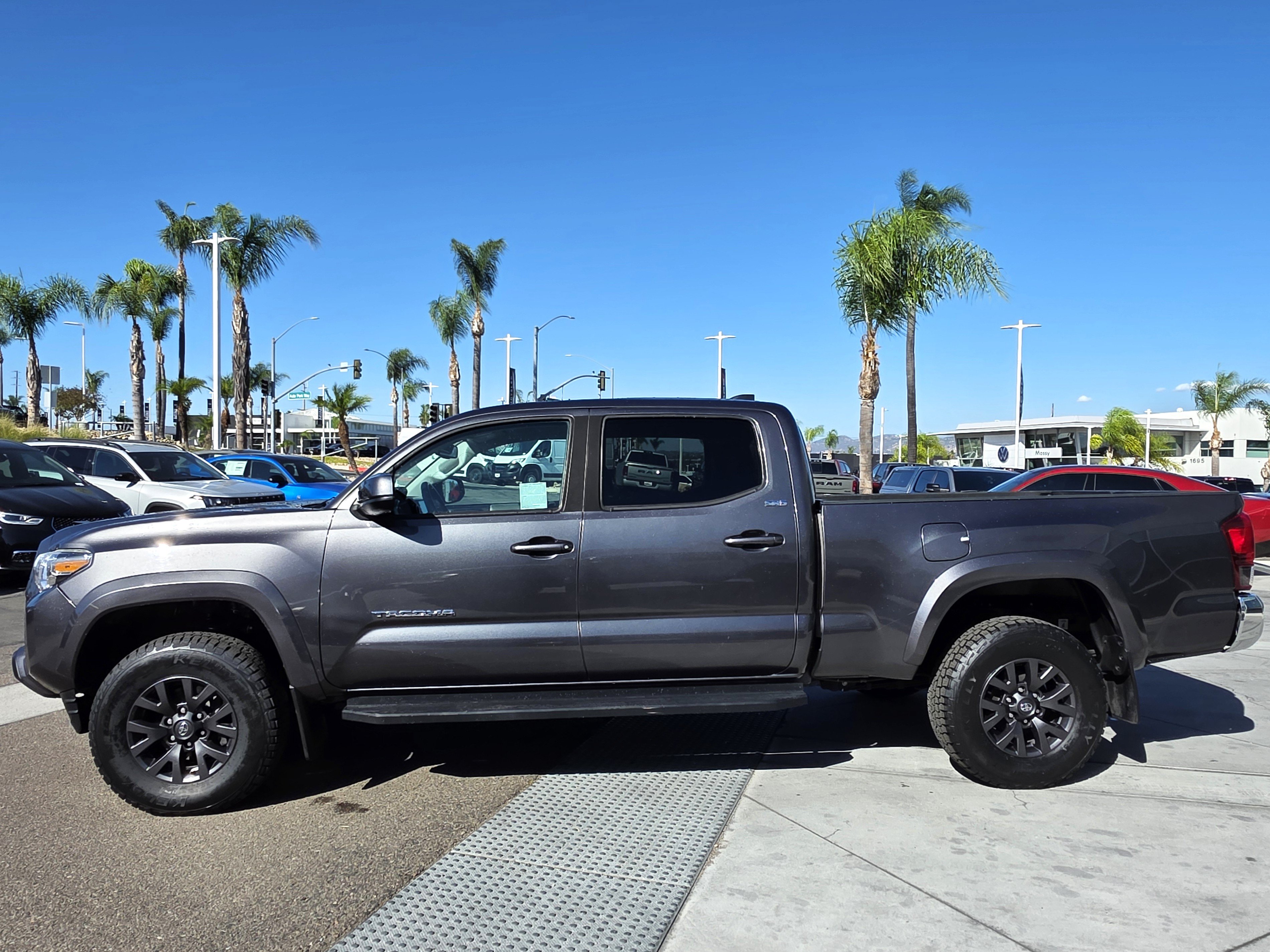 Used 2021 Toyota Tacoma SR5 RWD image 2