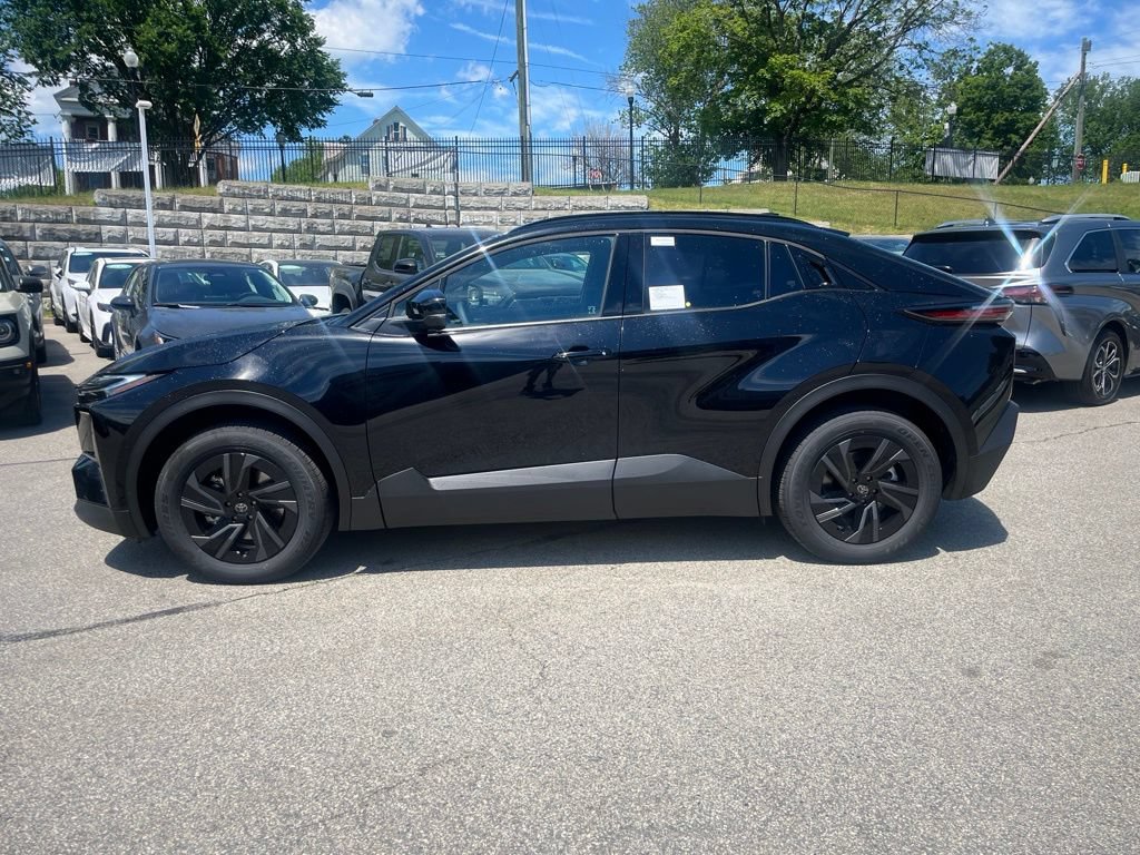 New 2026 Toyota C-HR AWD/4WD image 3