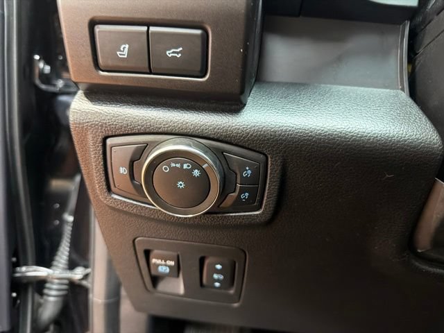 Used 2020 Ford Expedition Max Limited w/ Equipment Group 301A RWD image 22