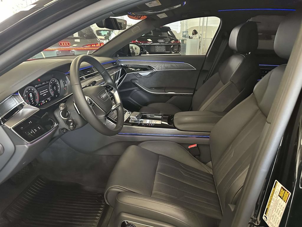 Used 2025 Audi A8 L 3.0T AWD/4WD image 18