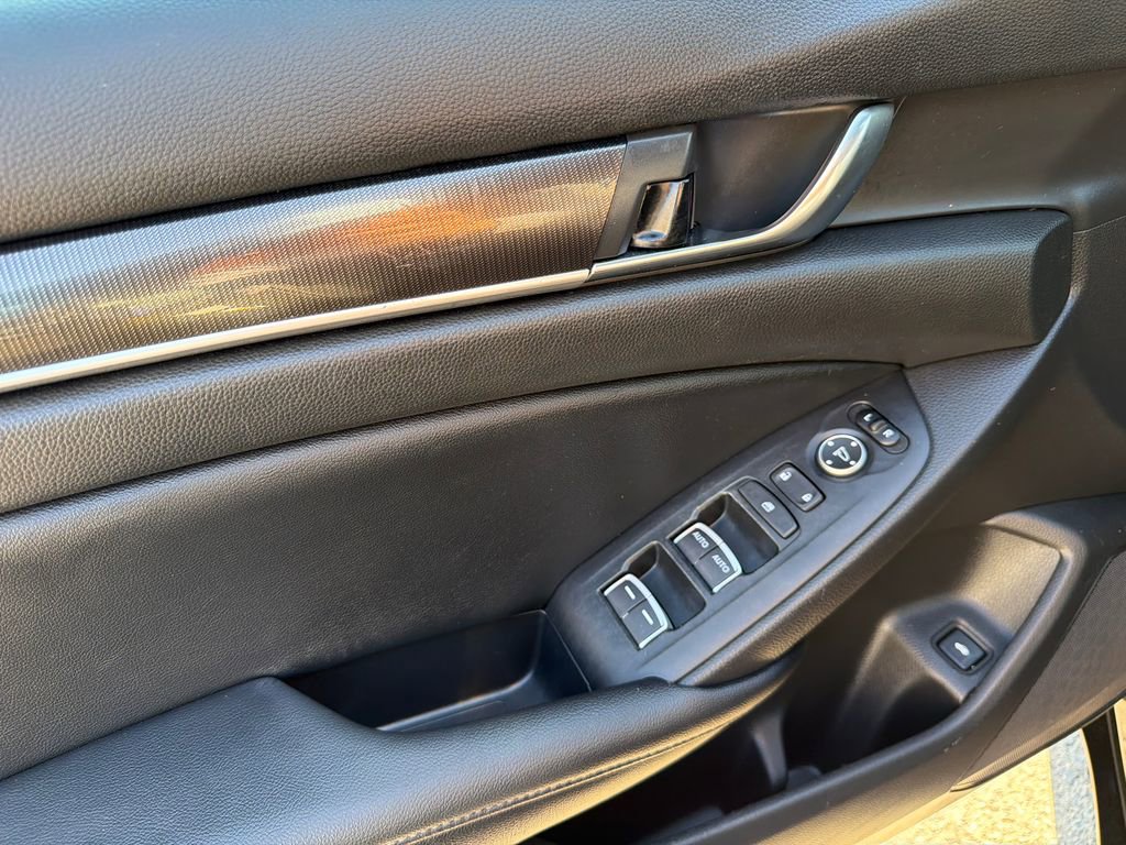 Used 2021 Honda Accord Sport image 31