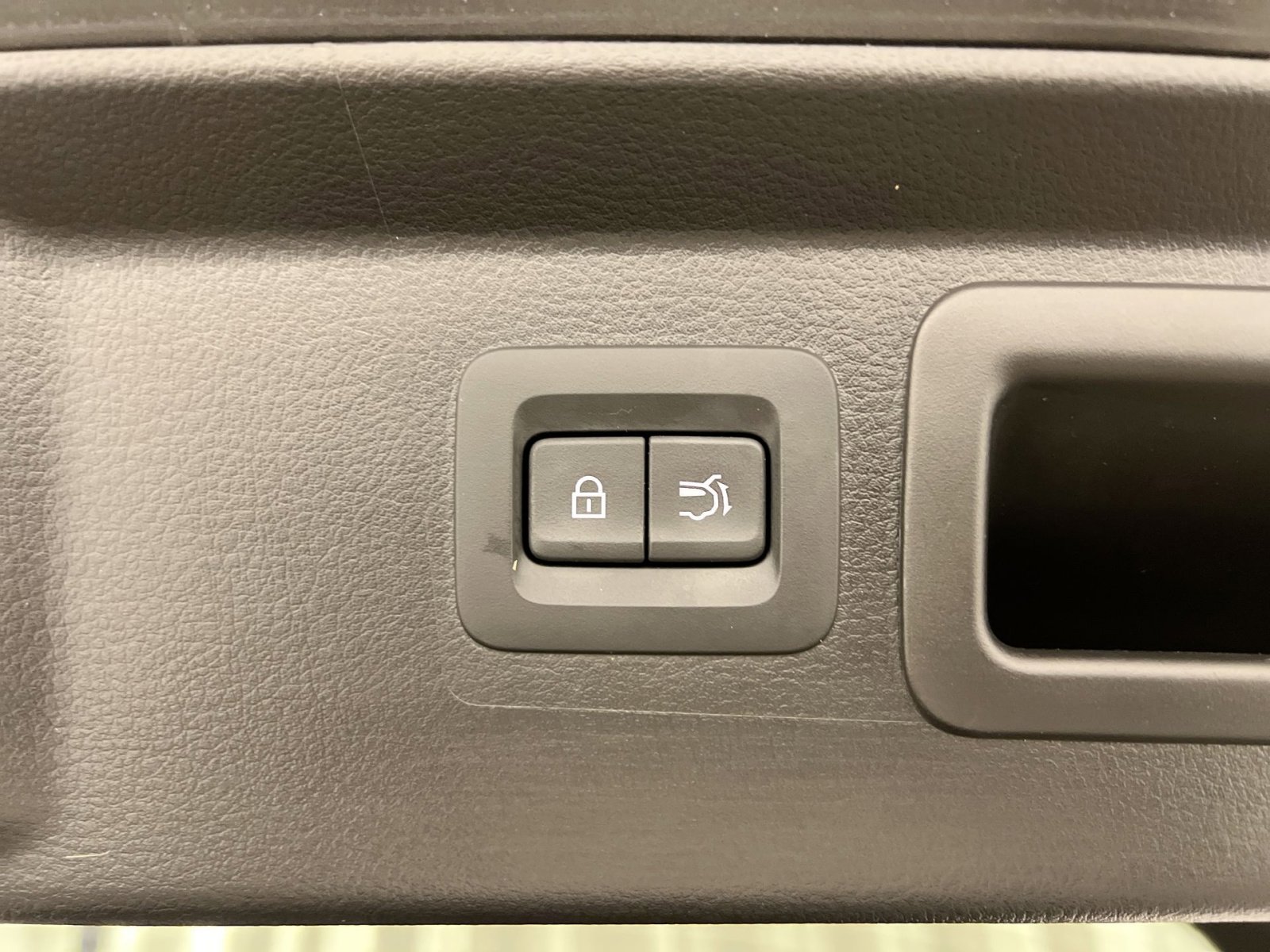 Used 2023 MAZDA CX-50 2.5 S w/ Cargo Package image 27