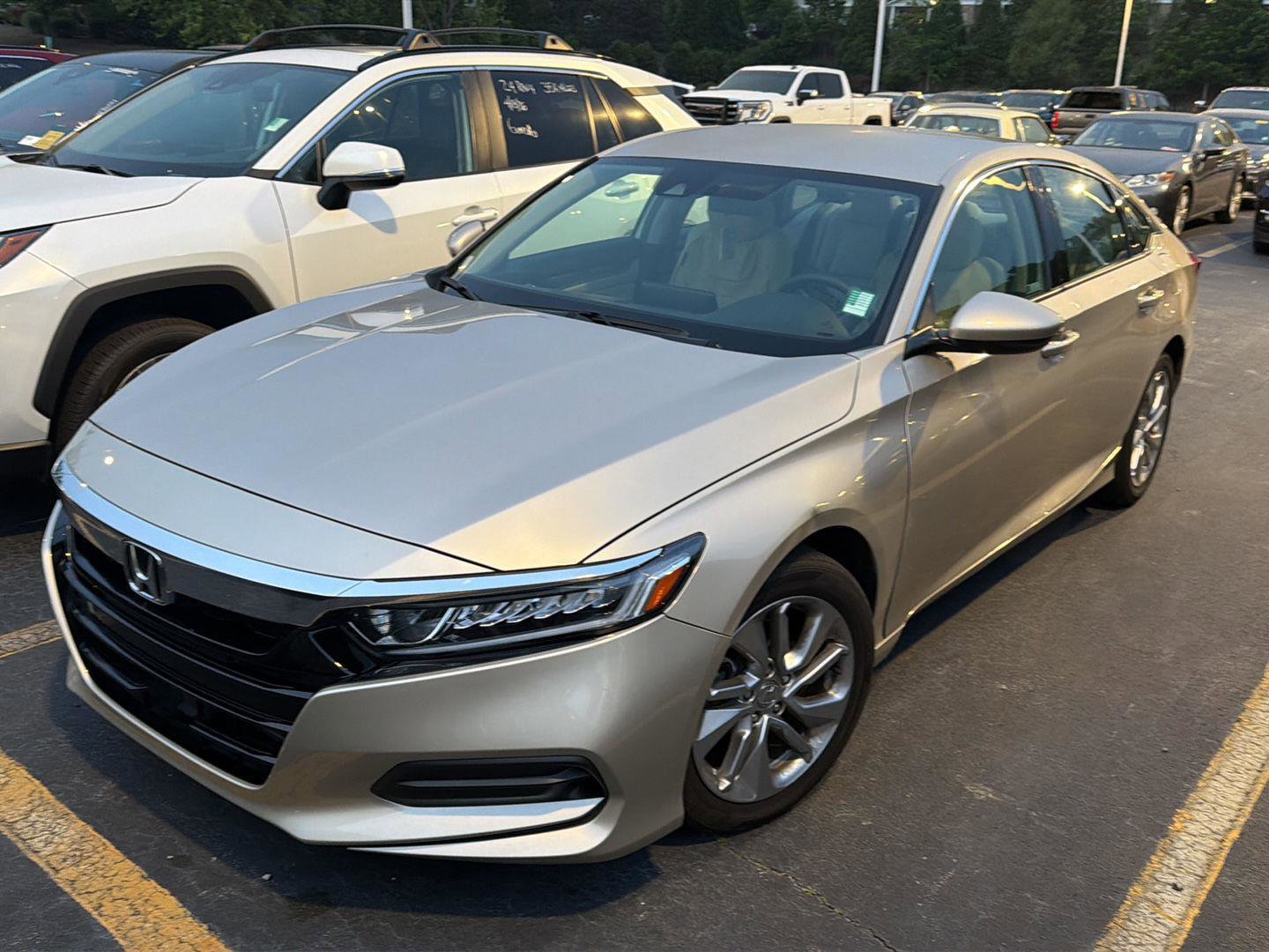 Used 2019 Honda Accord LX image 2