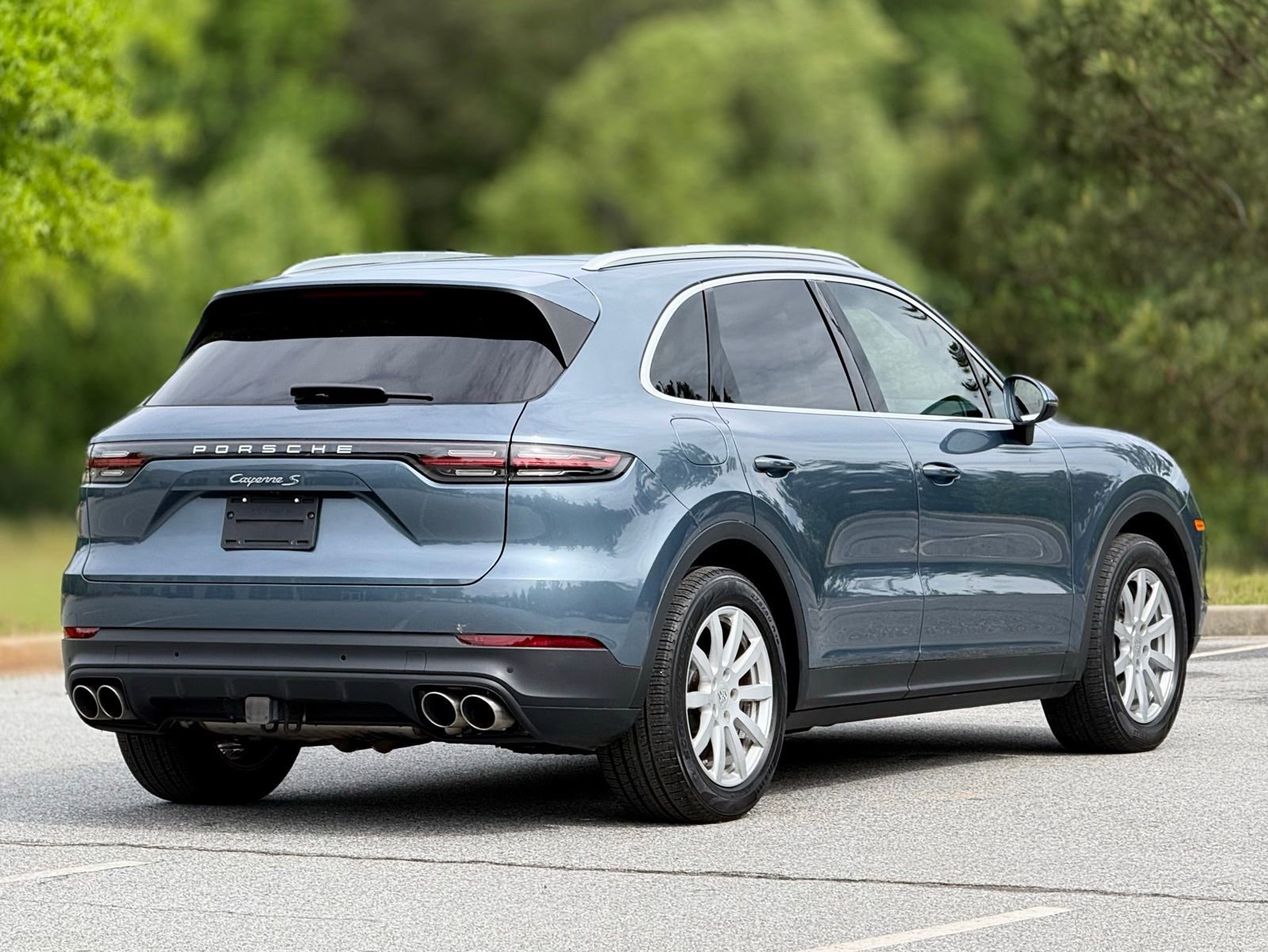 Used 2019 Porsche Cayenne S w/ Premium Package AWD/4WD image 11