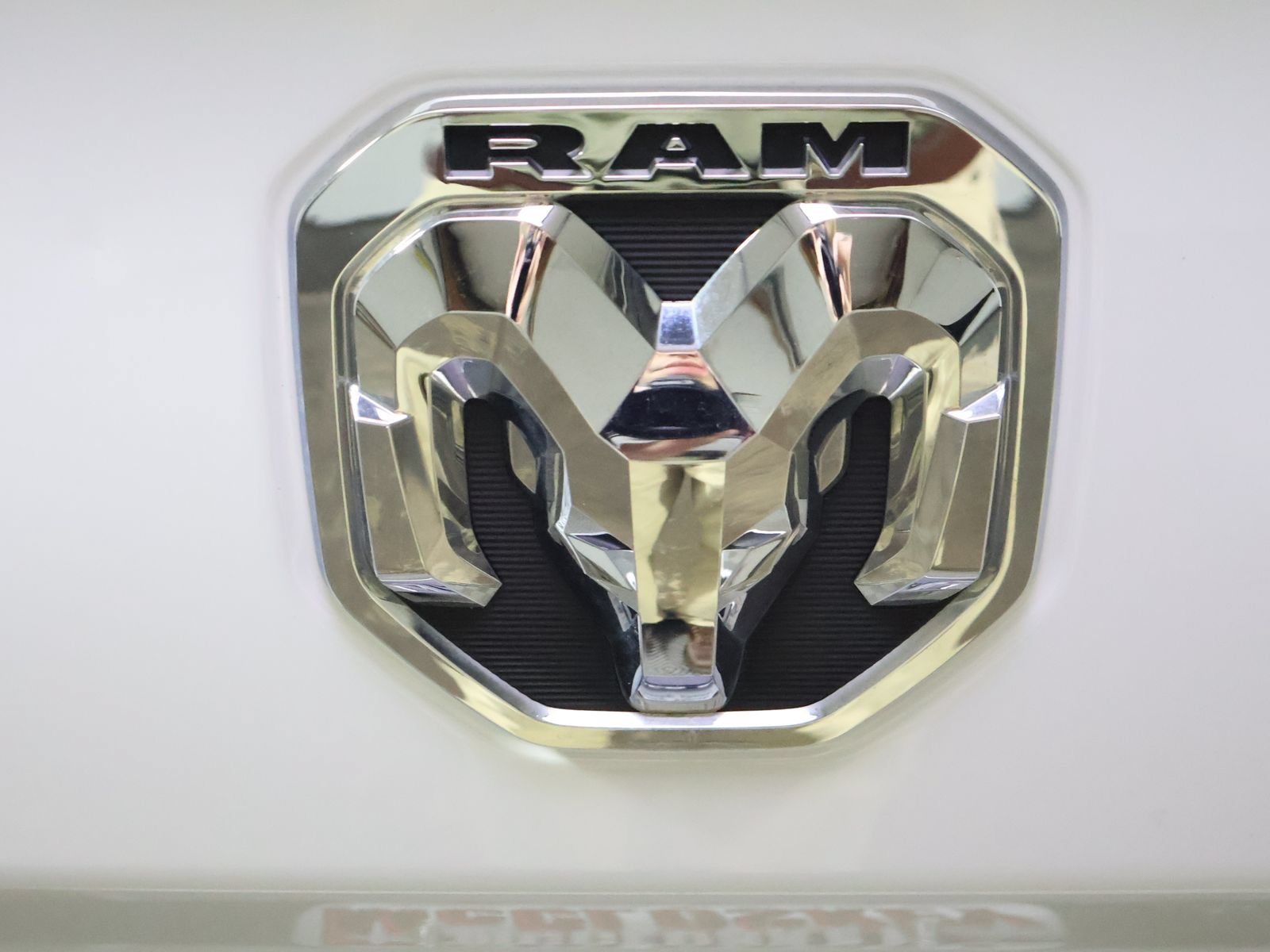 Used 2024 RAM 2500 Laramie w/ Safety Group AWD/4WD image 6