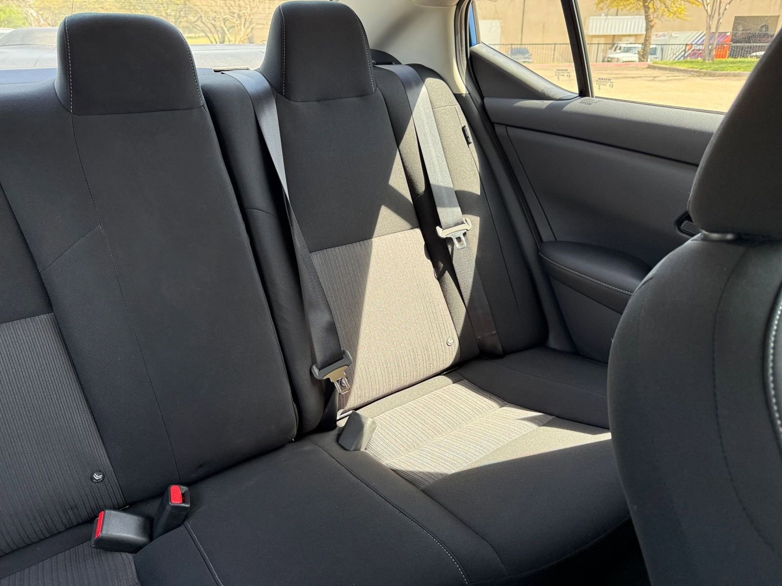 Used 2025 Nissan Sentra SV image 37