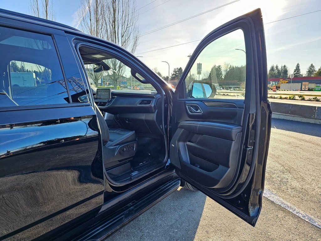 Used 2021 Chevrolet Tahoe RST AWD/4WD image 29