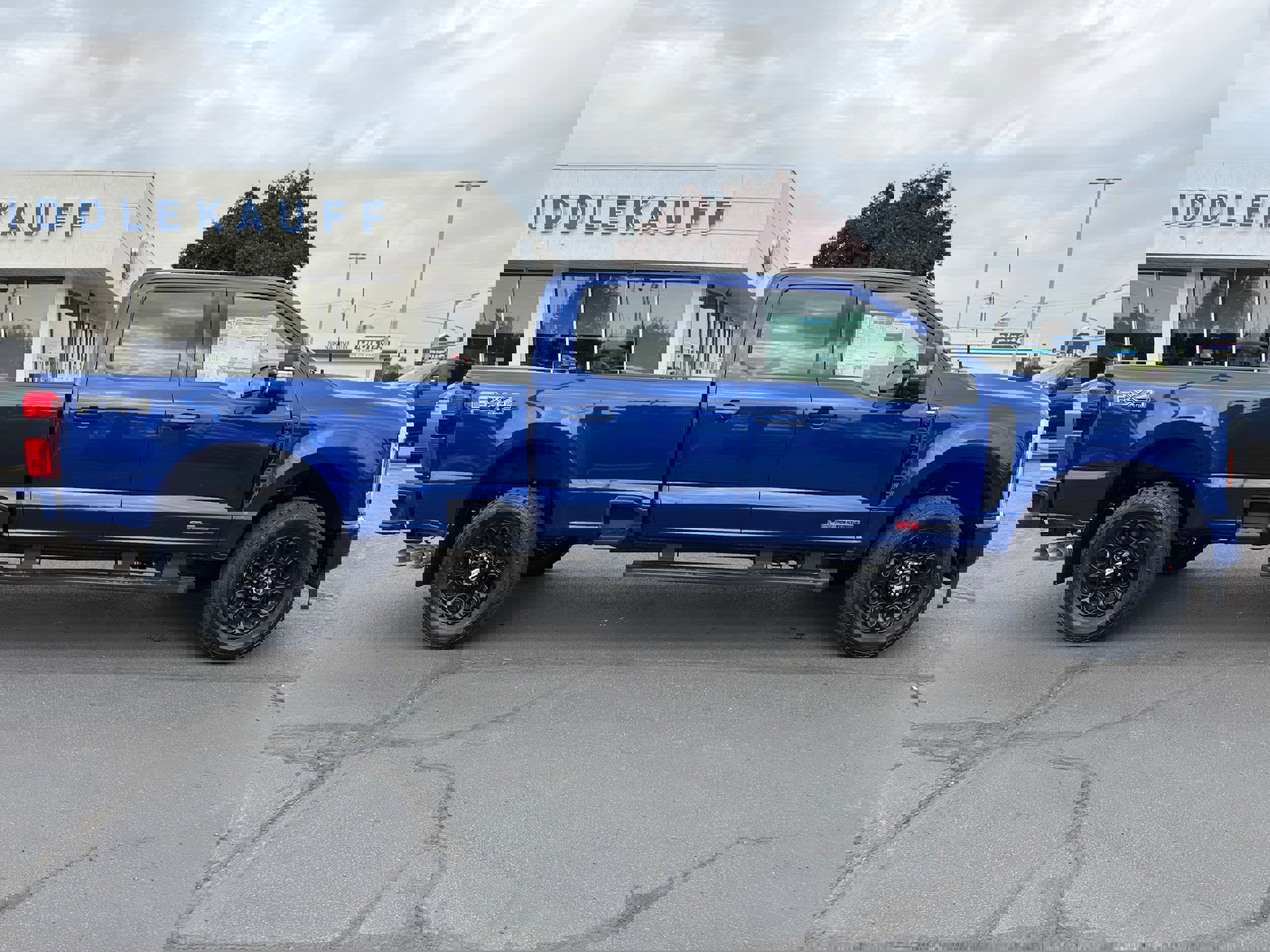 New 2026 Ford F350 Lariat image 3