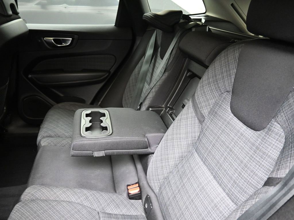 Certified 2023 Volvo XC60 B5 Core image 20