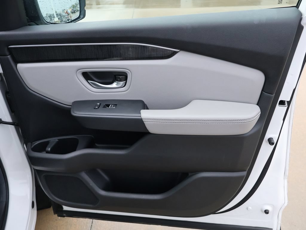 Used 2025 Honda Pilot Elite image 43